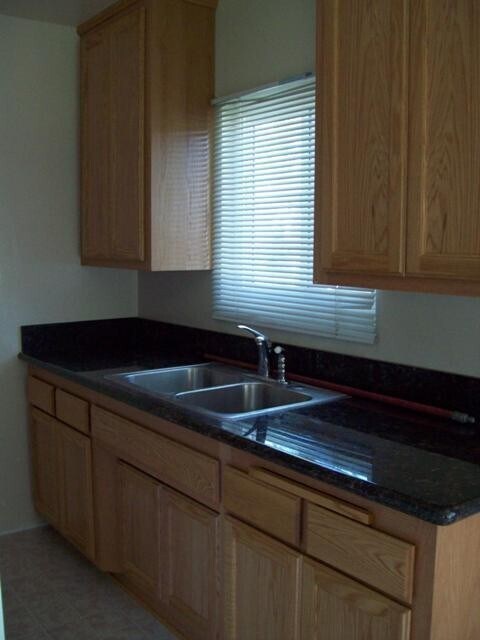 Building Photo - 2257