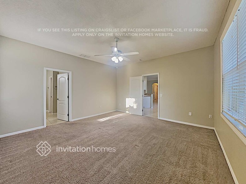 Building Photo - 2733 Deerbrook Dr