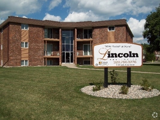 Building Photo - Lincoln Apartments