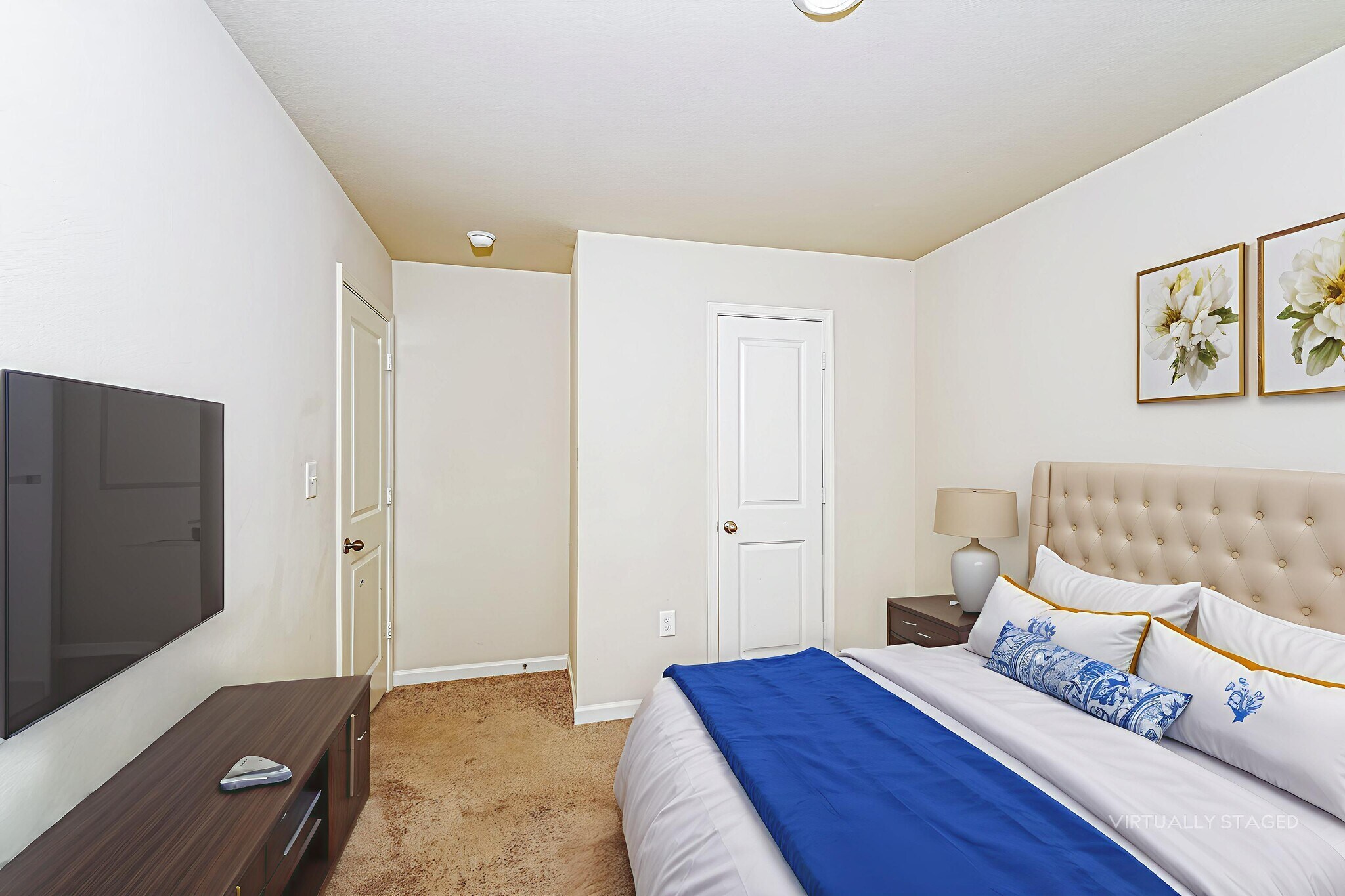 Building Photo - 6019 Rainbow Row