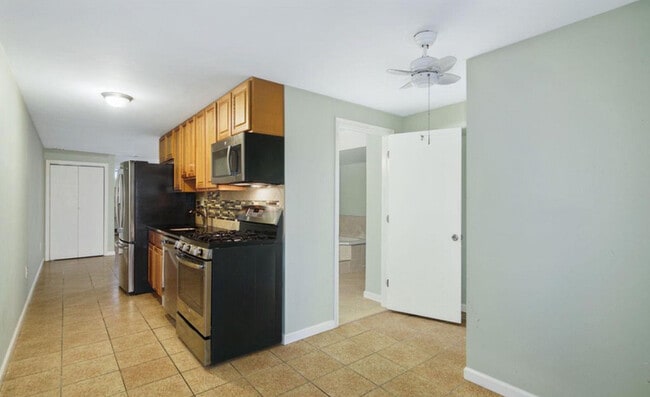 Building Photo - 1782 Frankford Ave