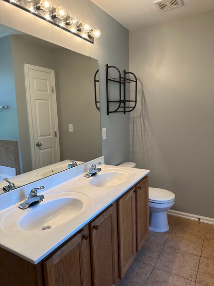 Master Bathroom - 2230 Valley Edge Dr
