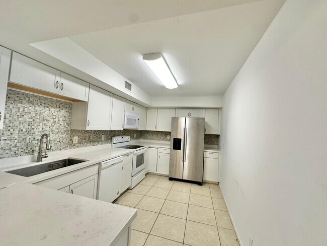 Building Photo - 3170 Leewood Terrace