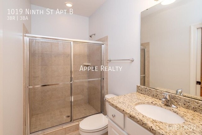 Building Photo - 1019 9th St