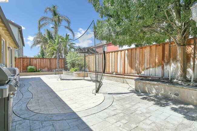 Building Photo - 5563 Arcadia Cir