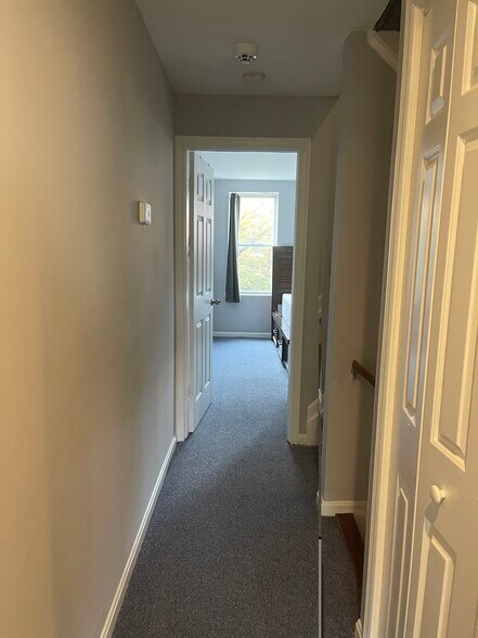 Building Photo - 737 McHenry St