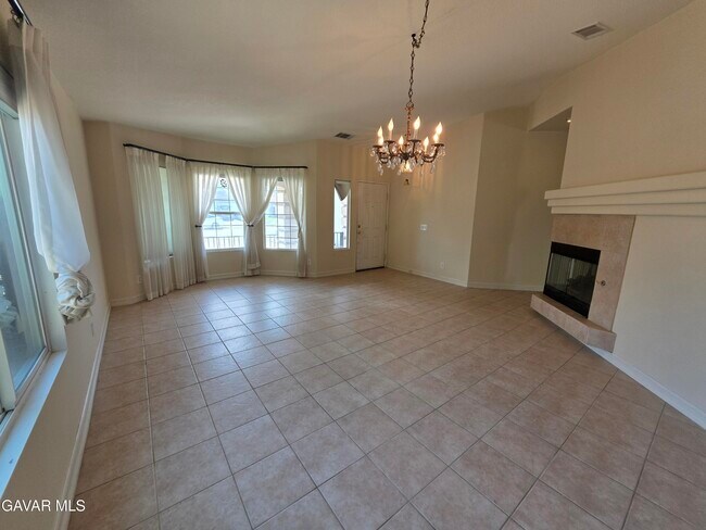 Building Photo - 5175 Capri Ct