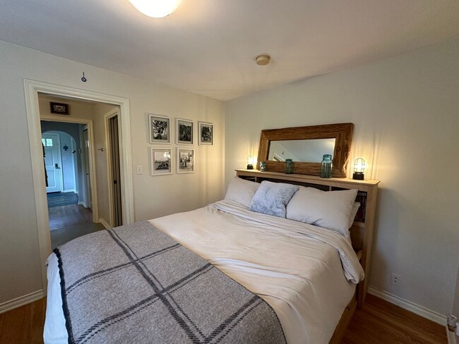 Building Photo - Briercrest ~ North Seattle Home