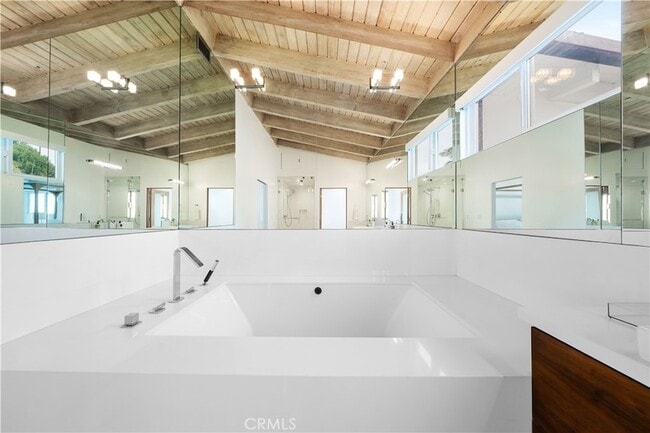 Building Photo - 31654 Broad Beach Rd