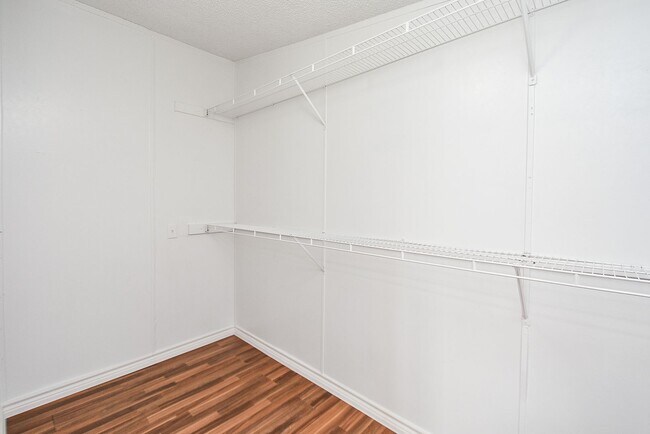 Building Photo - Double wide and magnificent Mobile Home in...