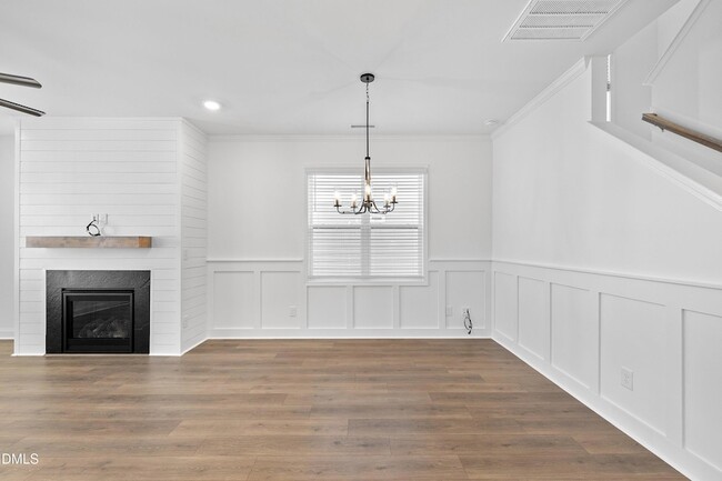 Building Photo - 115 Swain St