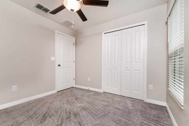 Building Photo - 5423 Rainwood Meadows Dr