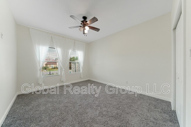 Building Photo - 2675 Fairwood Dr