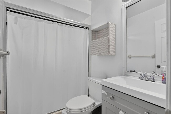 Building Photo - 7690 Solimar Cir