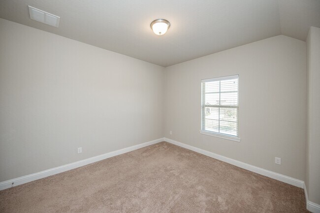 Building Photo - 16103 Devils River Ct