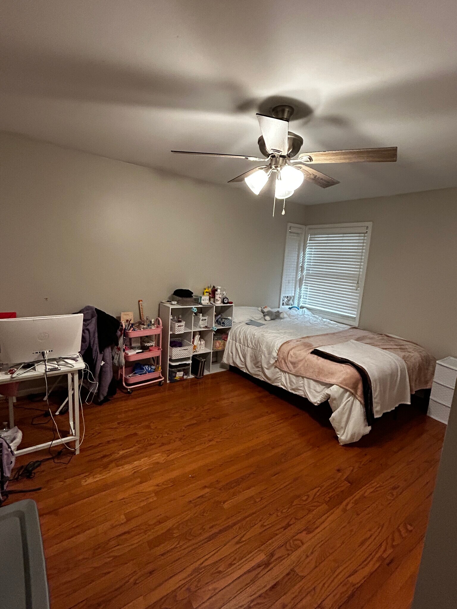 Building Photo - 125 Lost Tree Rd