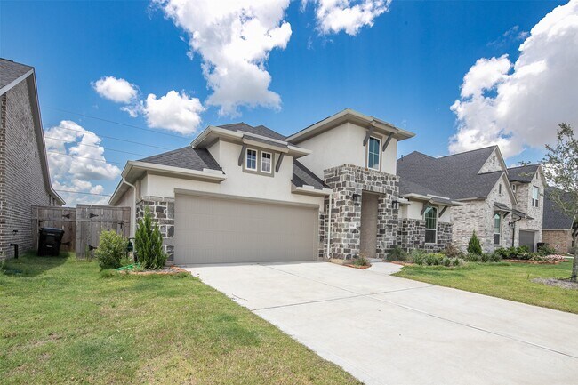 Building Photo - 5914 Emerald Ranch Ln