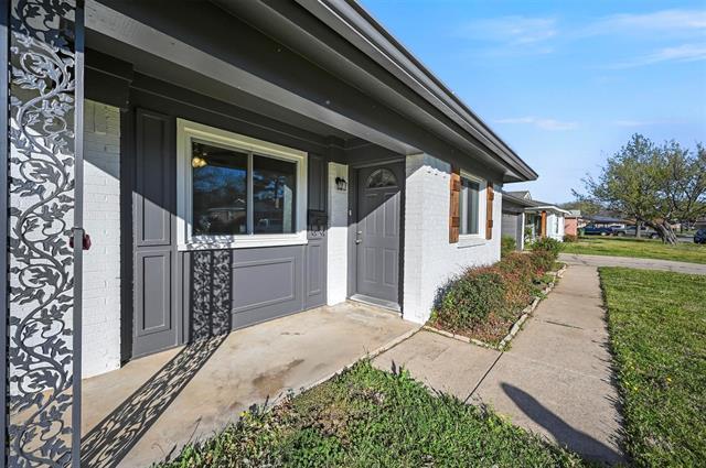 Building Photo - 5421 Greenwood Way