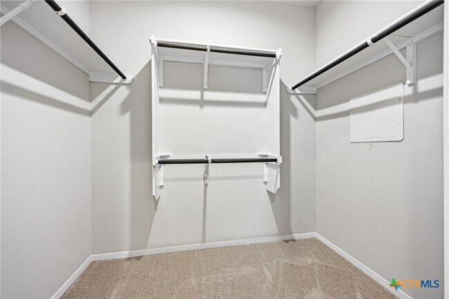 Building Photo - 251 Chesterfield Dr