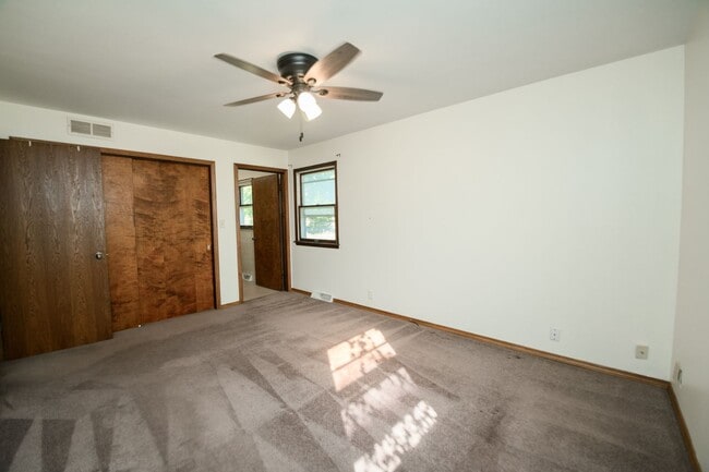 Building Photo - 3 bed 2 bath home in Wheeler