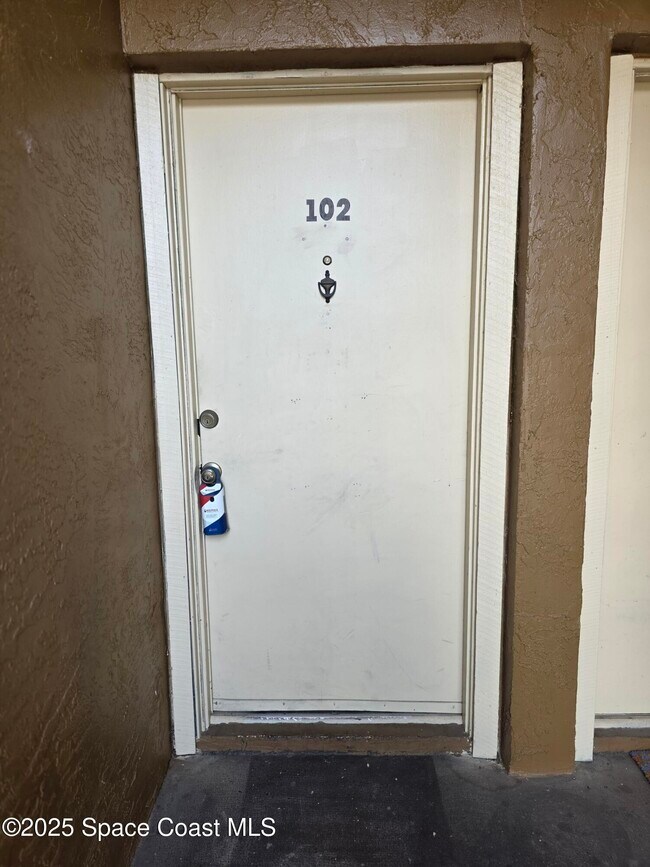 Building Photo - 102 Preston Ln
