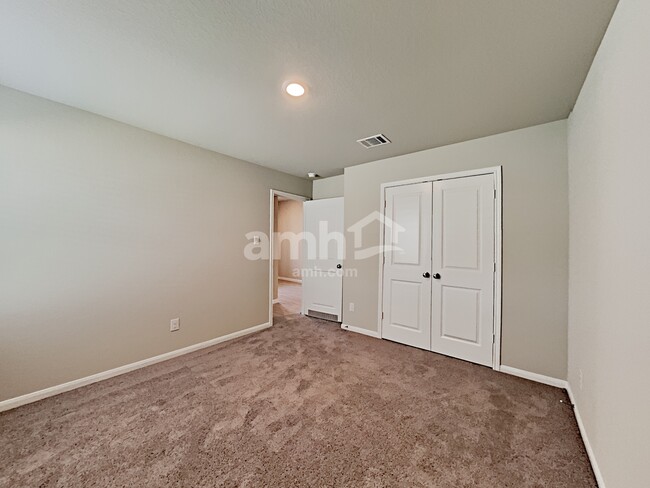 Building Photo - 2705 Iberia Ct