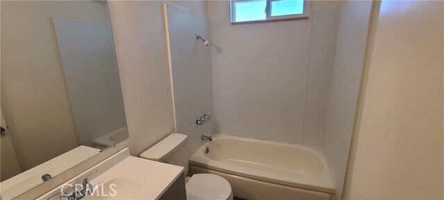 Building Photo - 421 Royal Cir