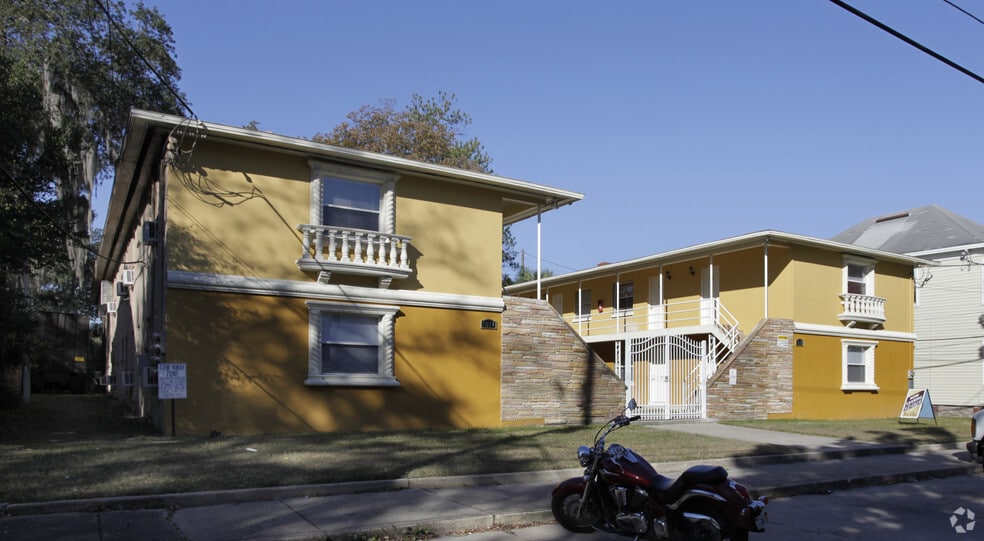 Primary Photo - Case De Marco Apartments