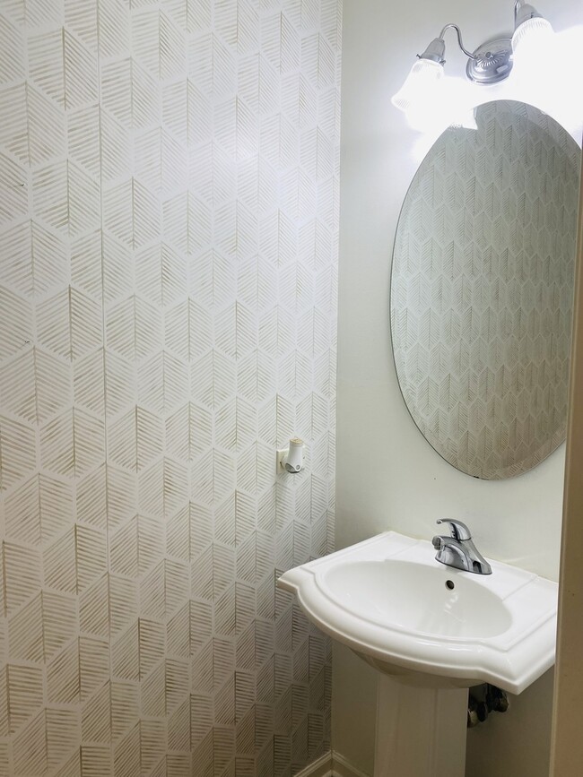 Building Photo - 2745 Borkshire Ln