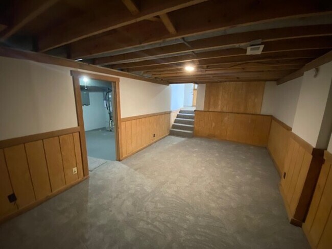 Building Photo - 1809 Minturn Dr