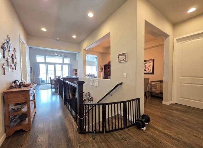 Building Photo - 5 Bed 4 Bath Home In Flying Horse North!!