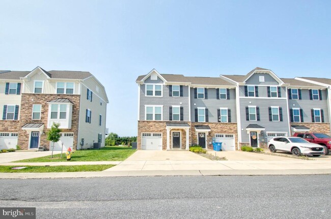 Building Photo - 110 Fletcher Cir