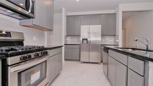 Building Photo - 2556 Allegretto Sea Dr