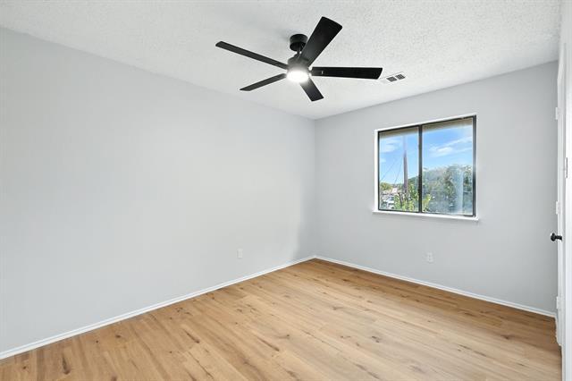 Building Photo - 712 Greenleaf Dr