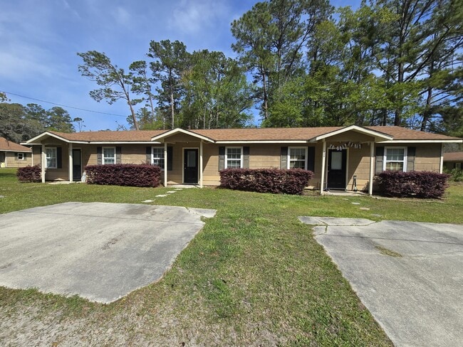 Building Photo - 403 E Lawnwood Ave
