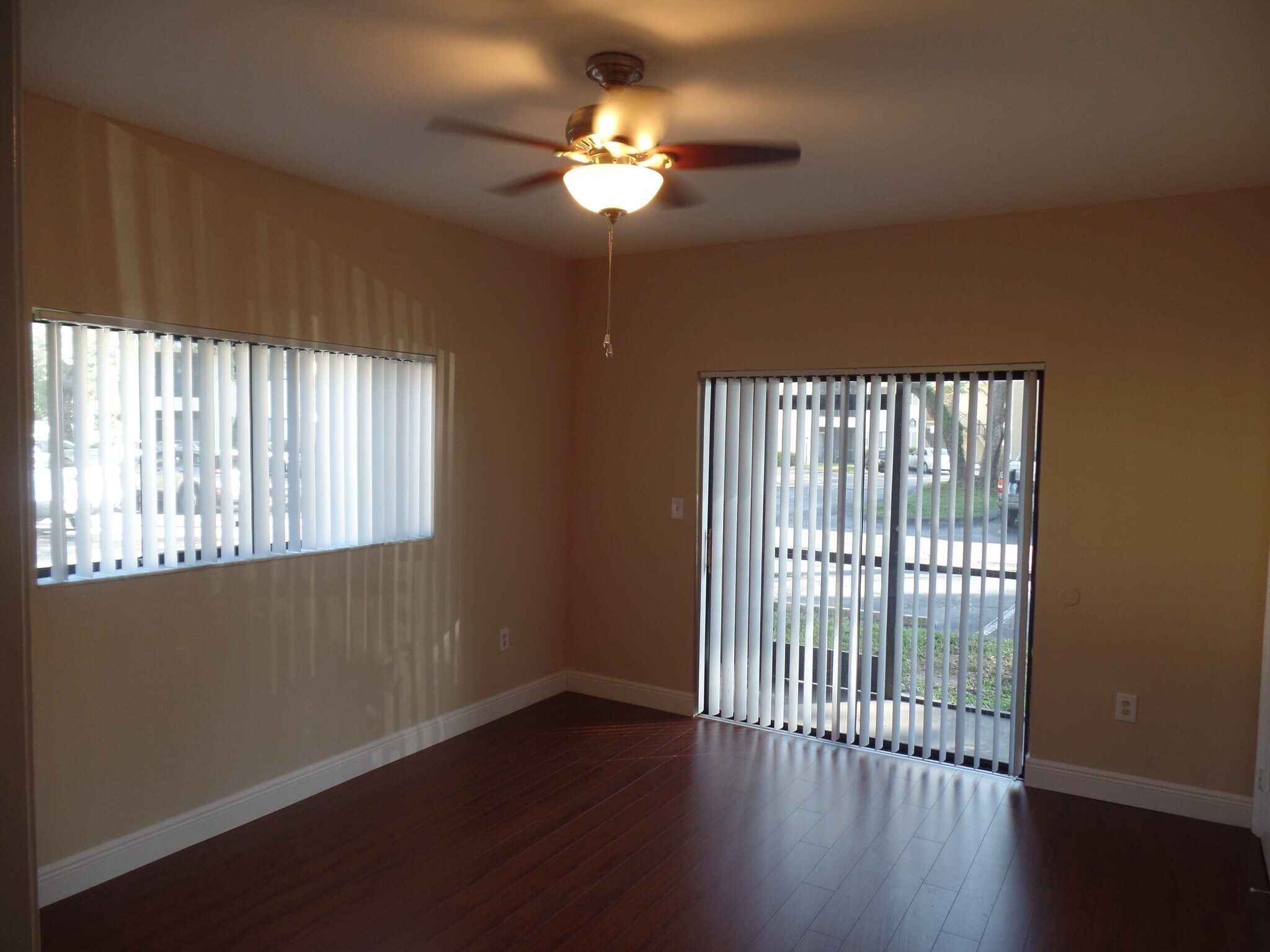 Building Photo - 2550 SW 18th Ter