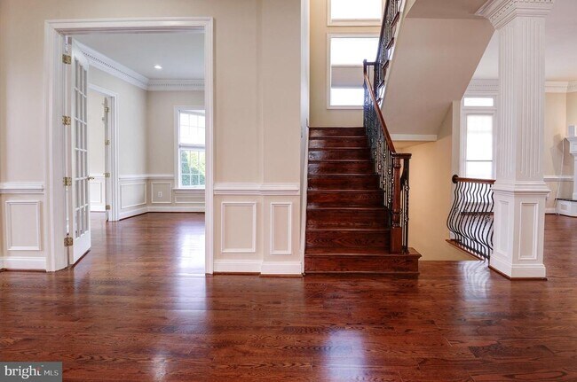 Building Photo - 4303 Evergreen Ln