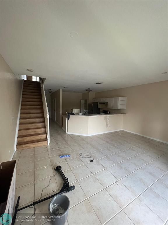 Building Photo - 7431 SW 8th Ct