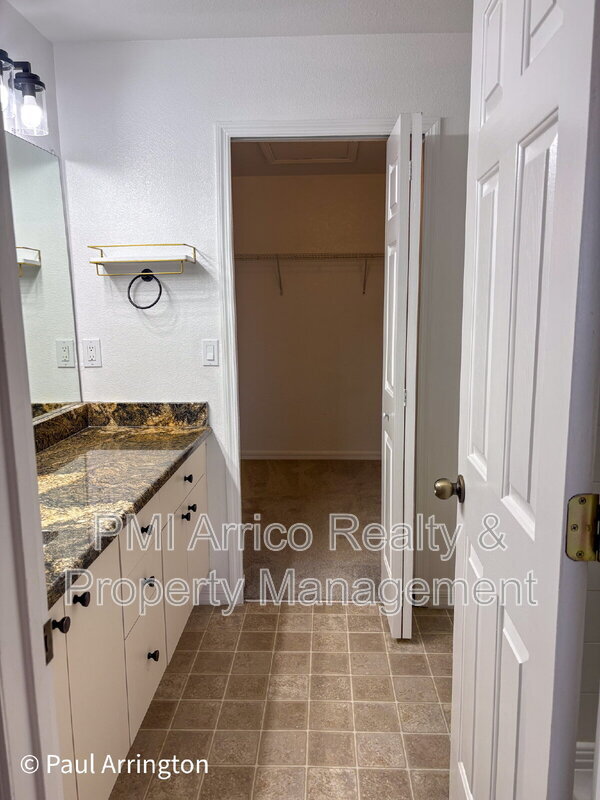Building Photo - 10922 Winter Crest Dr
