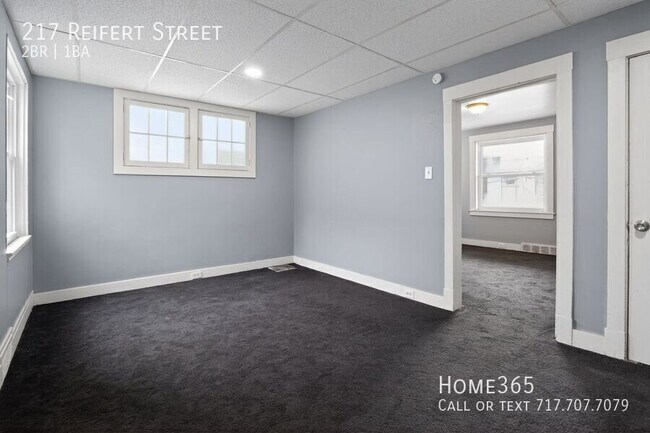 Building Photo - 217 Reifert St