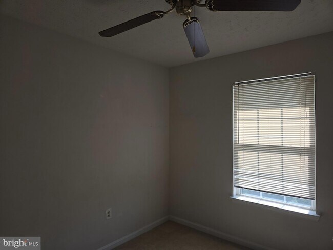 Building Photo - 206 Park Brook Ct