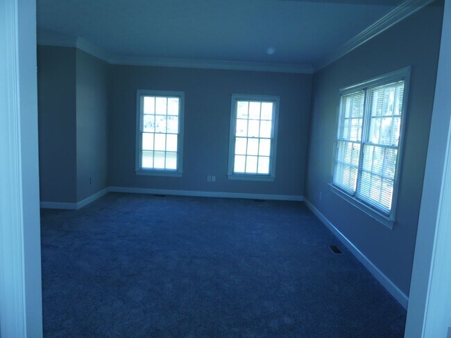 Building Photo - Water Front home on the Poquoson River wit...