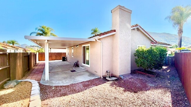 Building Photo - Lovely Single-Story Home in the Friendly a...