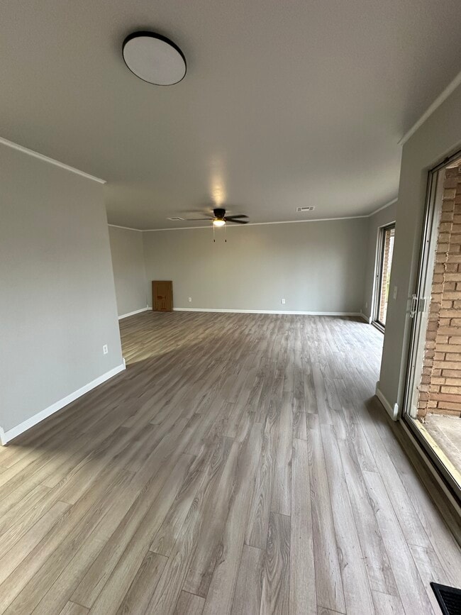 Building Photo - 2037 NW 32 Ter