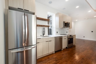 Building Photo - 1613 N 33rd St