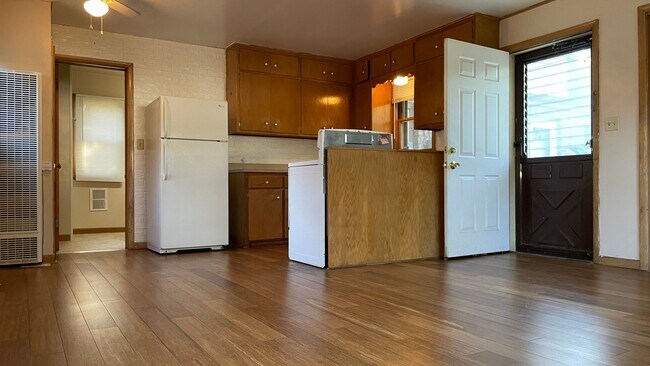 Building Photo - 4924 N 73rd St