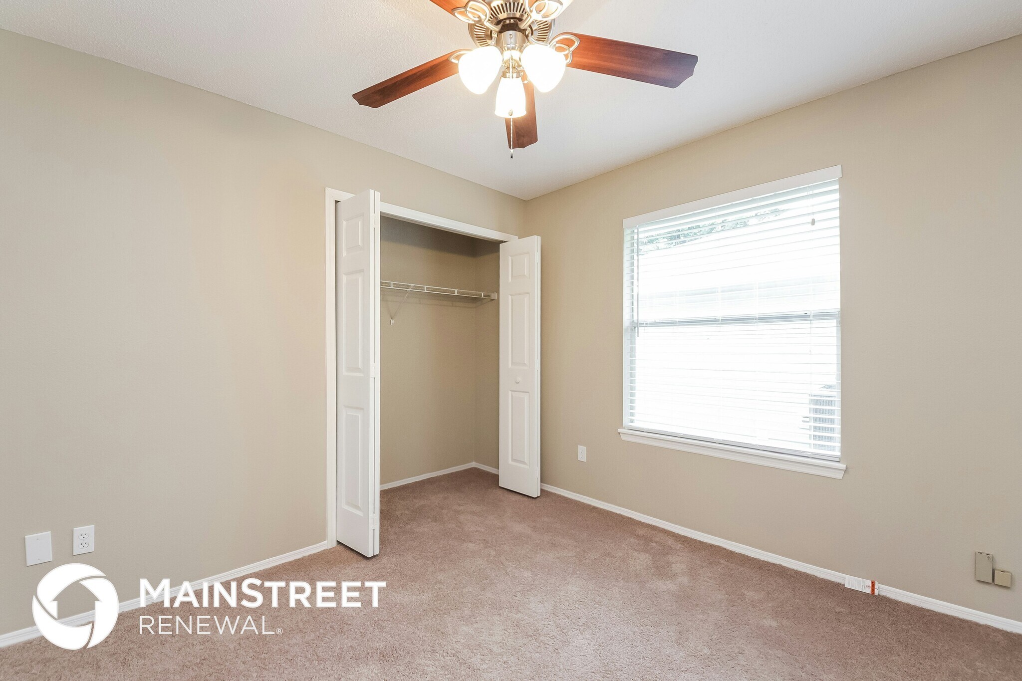 Building Photo - 1728 Dorset Dr