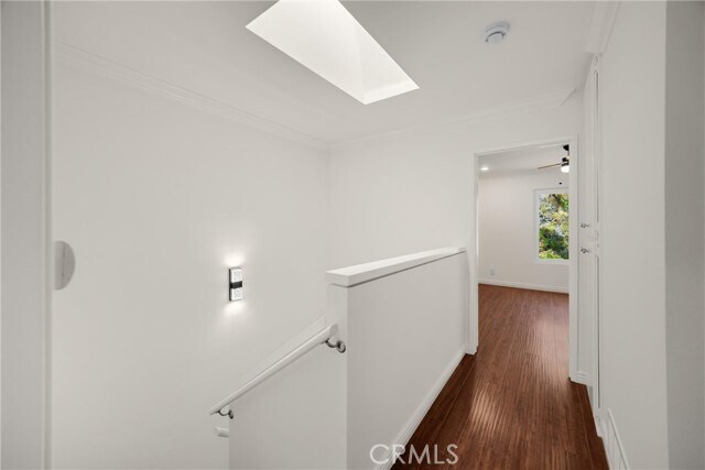 Building Photo - 307 N Singingwood St