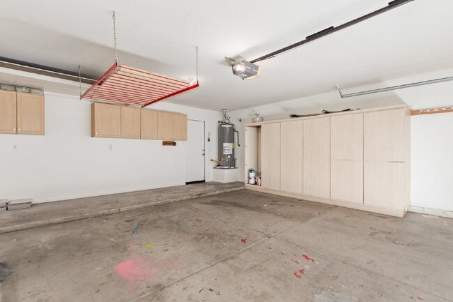 Building Photo - 12454 W Holly St