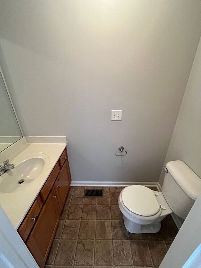 Building Photo - Upper Stone Apartments